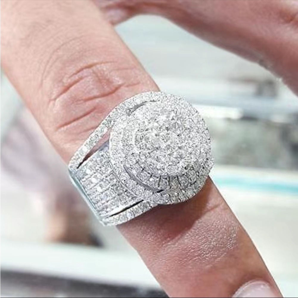 New Luxury 925 Silver Elegant Wedding Band Ring - Picture 4 of 6